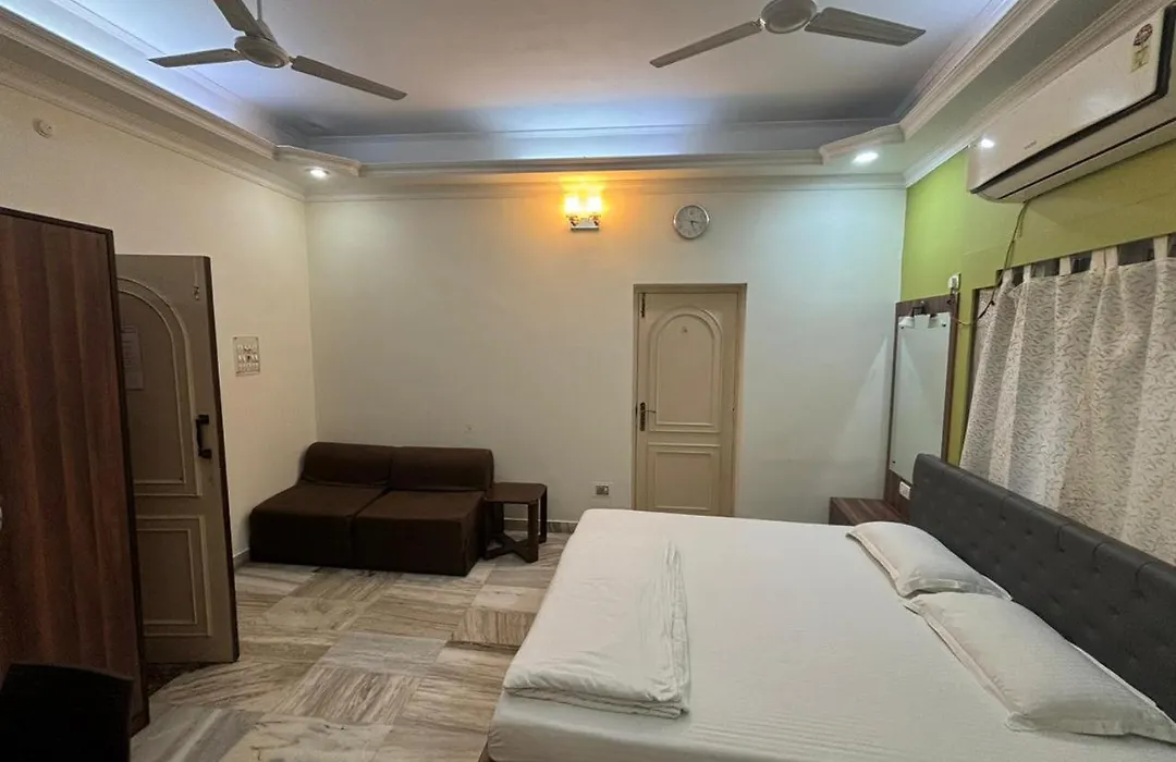 Om Sai Villa Guesthouse-1